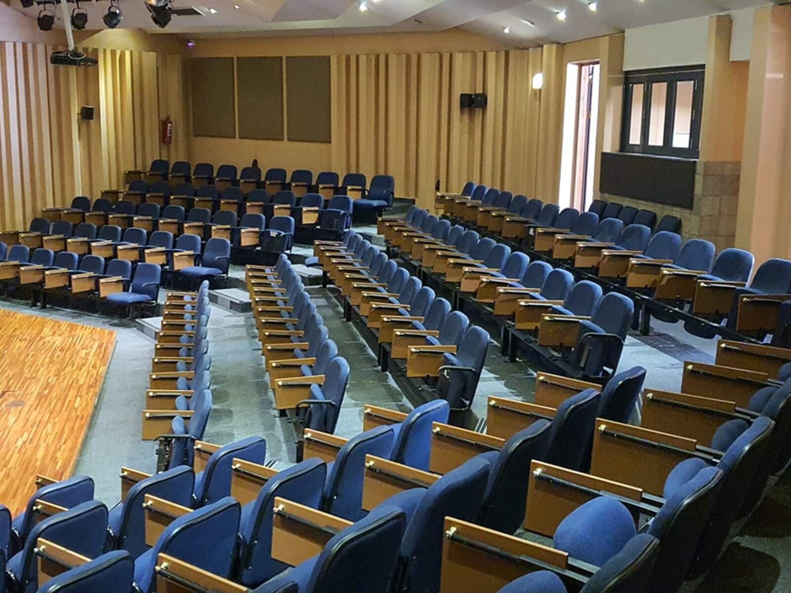 Assembly hall seating